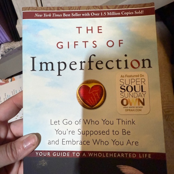 Books - Picture 3 of 11